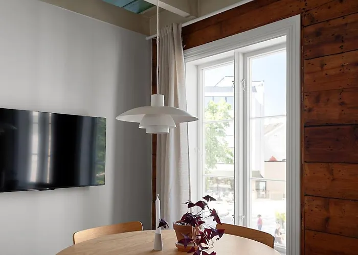 Unique In Stavangers Sentral Square Stavanger